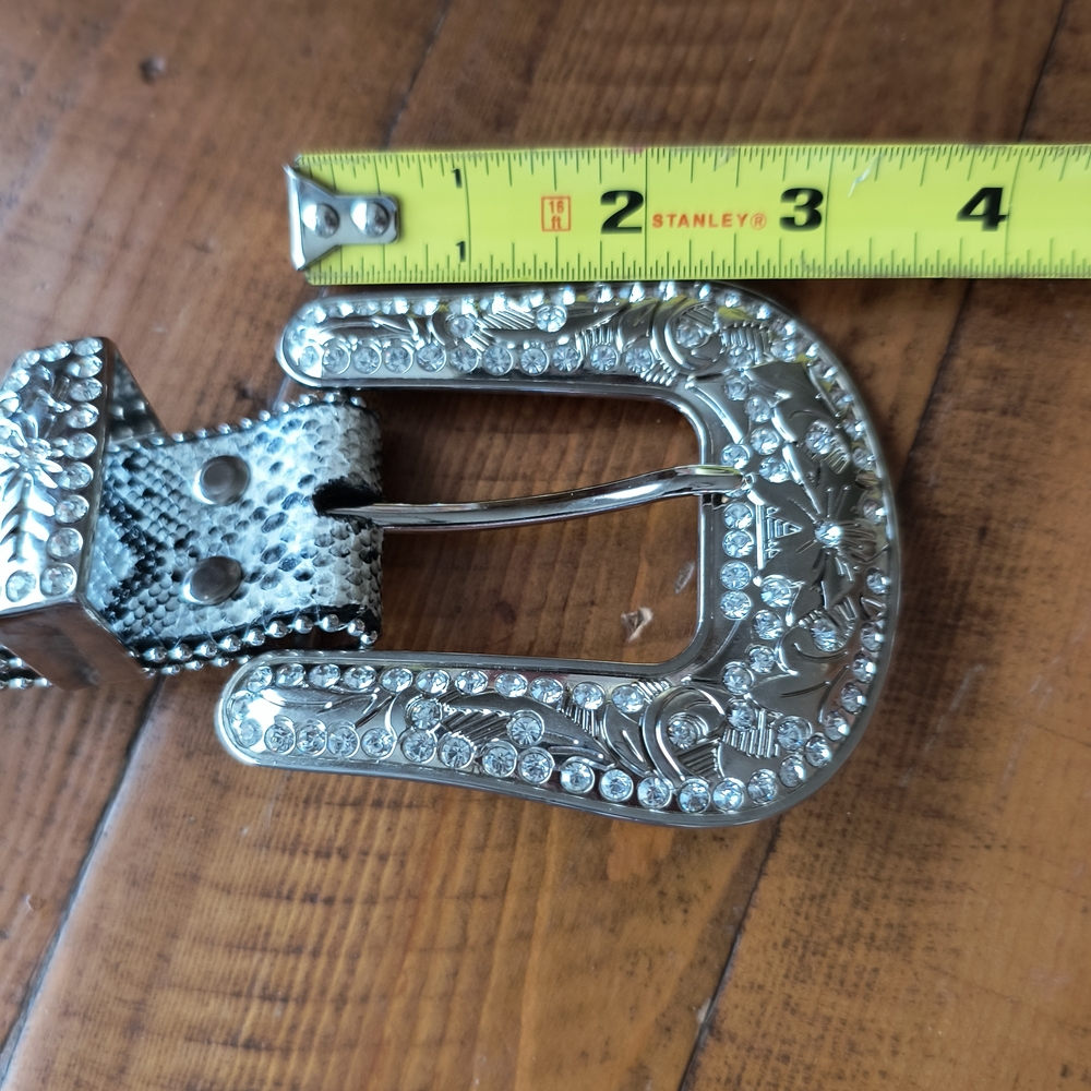 Blazin Roxx Silver and Black Women's Belt - Picture 2 of 6